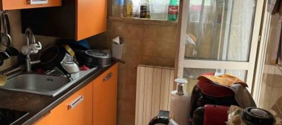 2-salle Appartement à Albino, Italy No. 8589 3