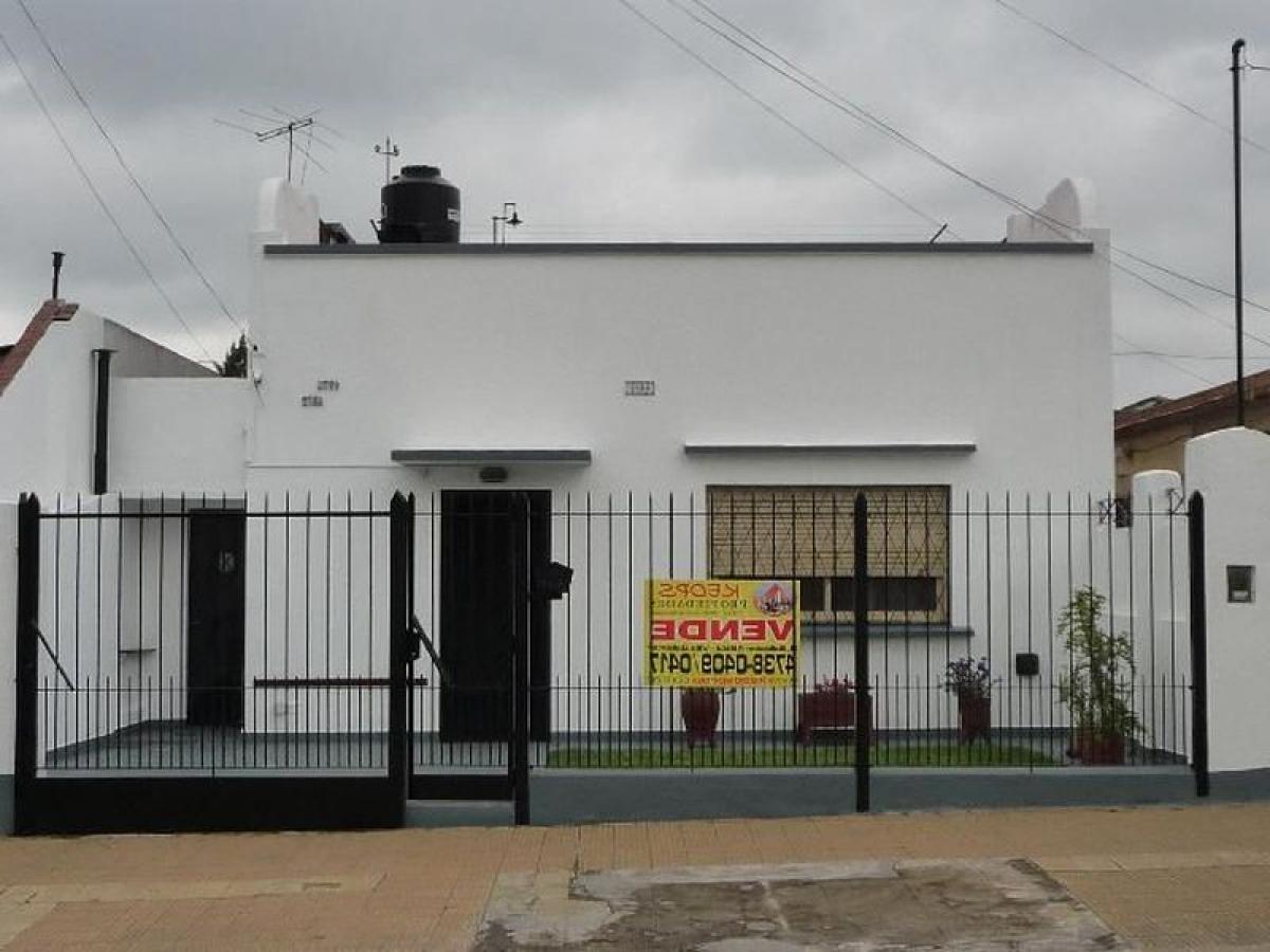 2 bedrooms House in General San Martin, Argentina No. 58140