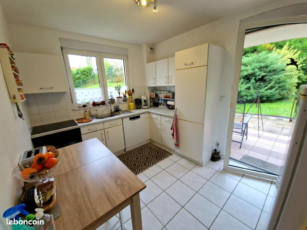 2 chambres Appartement à Sarreguemines, France No. 209846