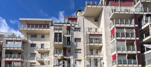 2 bedrooms Apartment in Grugliasco, Italy No. 347055 3