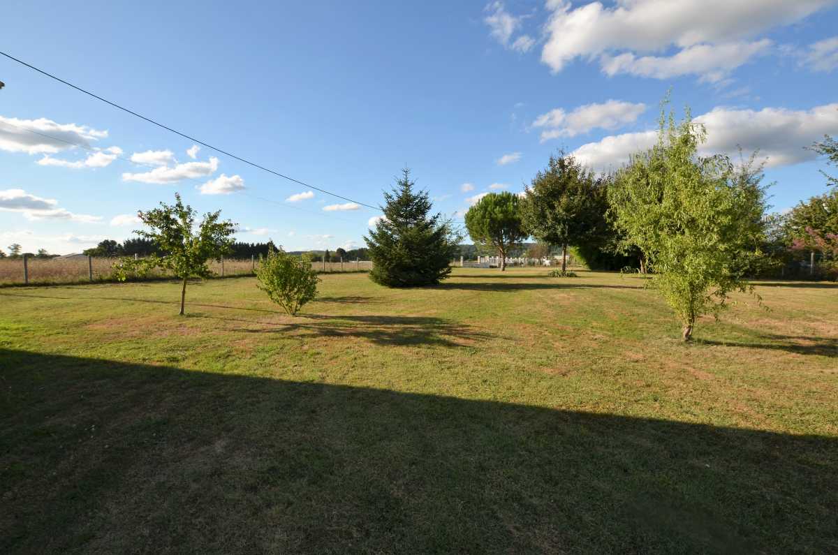 5 bedrooms House in Port-Sainte-Foy-et-Ponchapt, France No. 191314