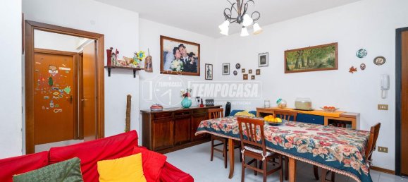 Квартира с 3 комнатами в Монтеккьо Эмилия, Италия № 130500 4