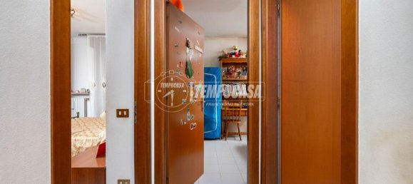 Квартира с 3 комнатами в Монтеккьо Эмилия, Италия № 130500 9