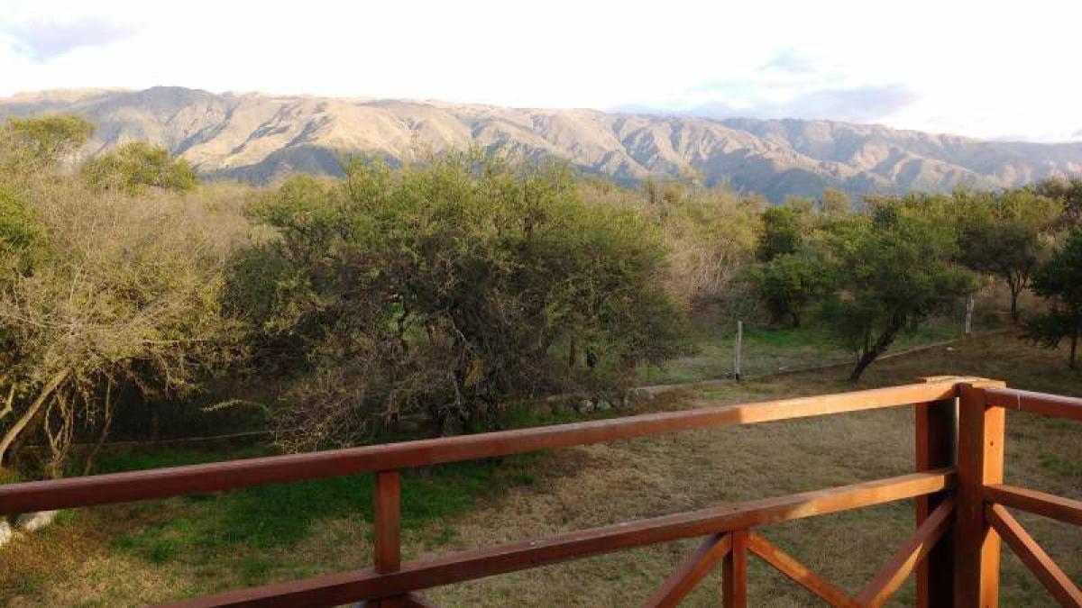 100m² Building in San Luis, Argentina No. 107045