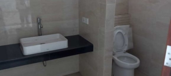 4 bedrooms House in Jakarta, Indonesia No. 1535 9