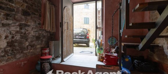 2 Schlafzimmer Haus in Pescia, Italy, Nr. 292092 17