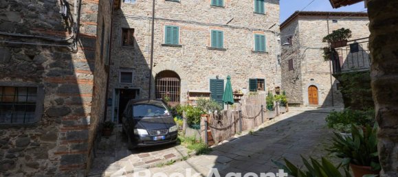 2 Schlafzimmer Haus in Pescia, Italy, Nr. 292092 3