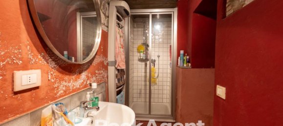 2 Schlafzimmer Haus in Pescia, Italy, Nr. 292092 10