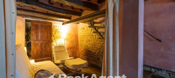 2 Schlafzimmer Haus in Pescia, Italy, Nr. 292092 9