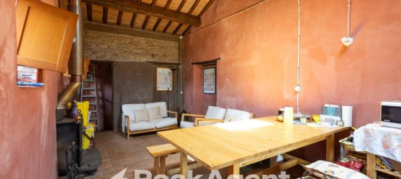 2 Schlafzimmer Haus in Pescia, Italy, Nr. 292092 18