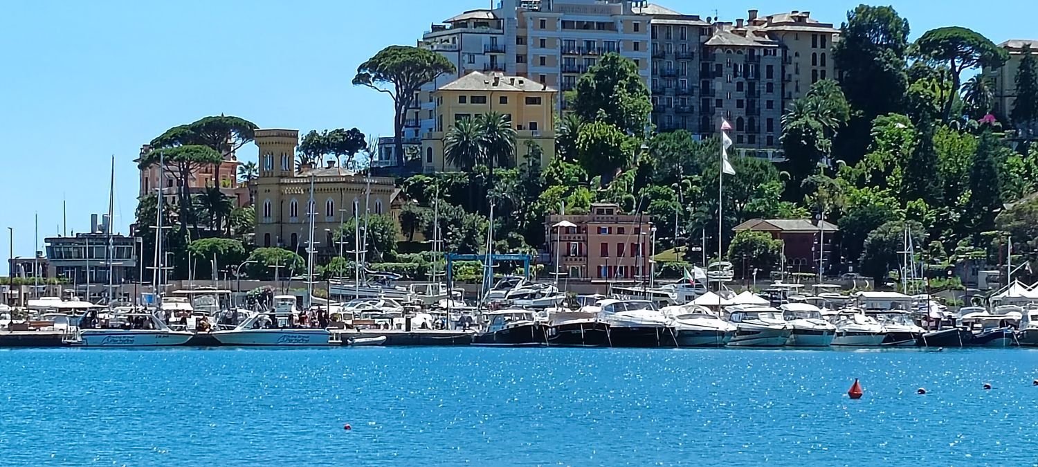 9 Schlafzimmer Wohnung in Rapallo, Italy, Nr. 339969