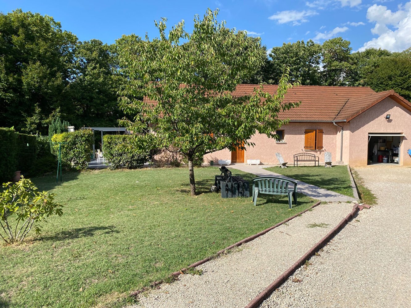 4 bedrooms House in Le Pont-de-Beauvoisin, France No. 273012