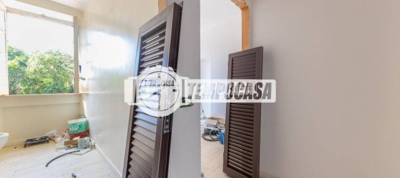 2 chambres Appartement à Rome, Italy No. 306029 4