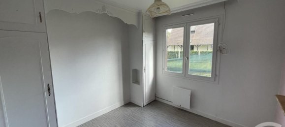 3 bedrooms House in Etrechet, France No. 228893 5