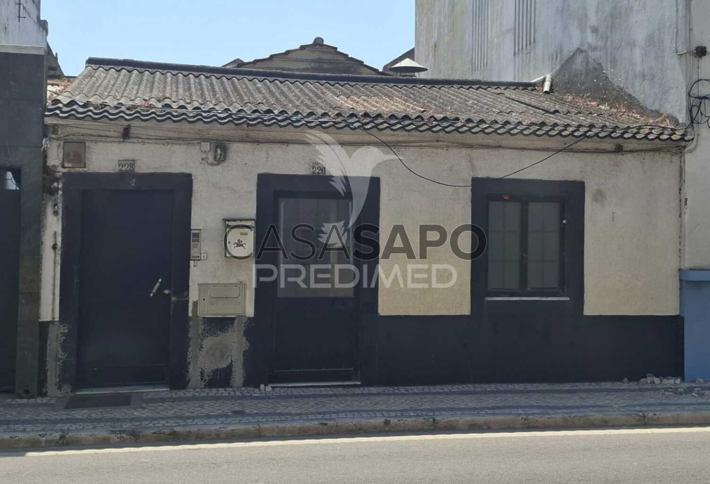 Коммерческая недвижимость 130м² в Картейра, Португалия № 202098