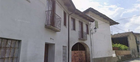 330m² Commercial property in Monteu da Po, Italy No. 184925 3