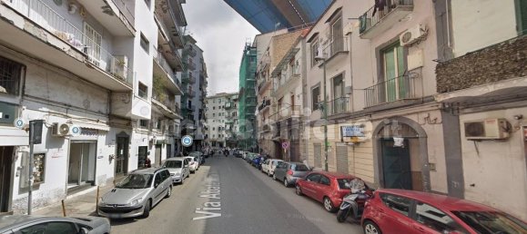 Gewerbliche Immobilie in Naples, Italy 415m², Nr. 270435 2
