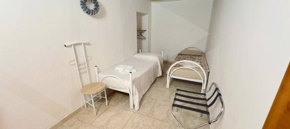 Hotel de 4 habitaciónes en Matera, Italy No. 17512 8