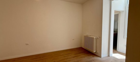 Apartamento de 3 dormitorios en Trieste, Italy No. 363099 14