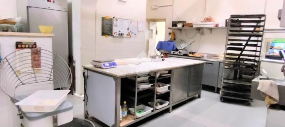 1 room Commercial property in Rome, Italy No. 92988 16