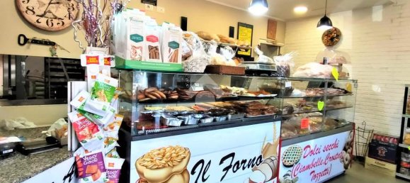 1 room Commercial property in Rome, Italy No. 92988 2