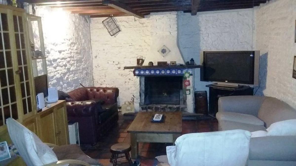 5 bedrooms House in Montevideo, Uruguay No. 6398