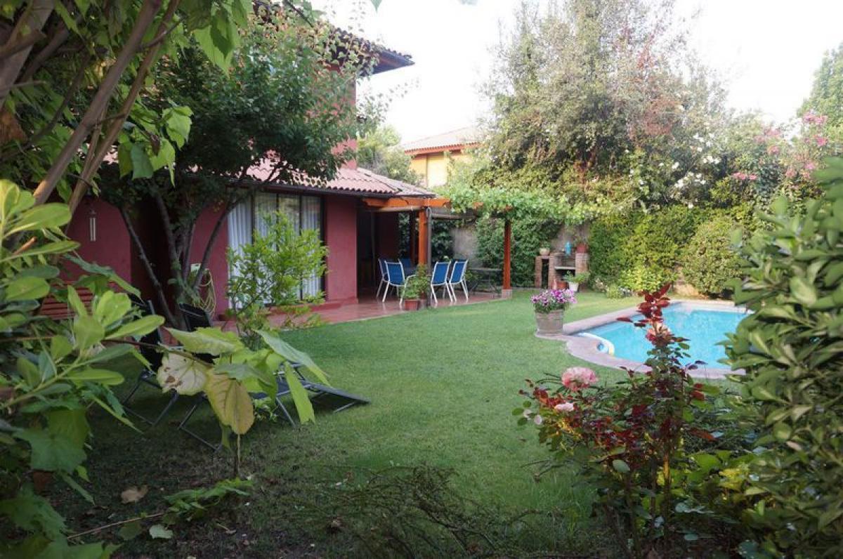 5 bedrooms House in Santiago, Chile No. 3016