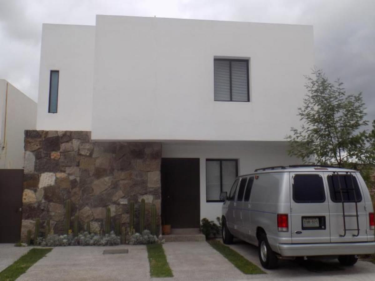 Casa de 3 dormitorios en Querétaro, Mexico No. 167796