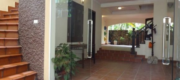 4 bedrooms House in Tay Ho, Vietnam No. 1977 2