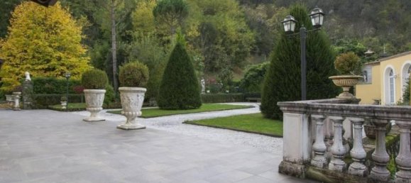 20 rooms Villa in Barga, Italy No. 26236 48