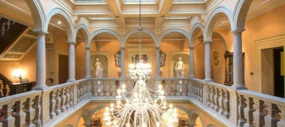 20 rooms Villa in Barga, Italy No. 26236 13