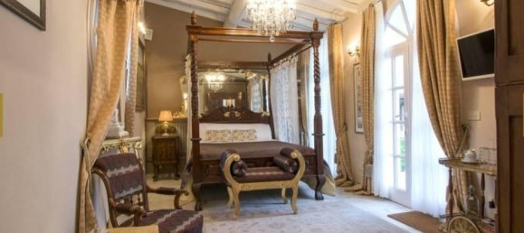 20 rooms Villa in Barga, Italy No. 26236 11