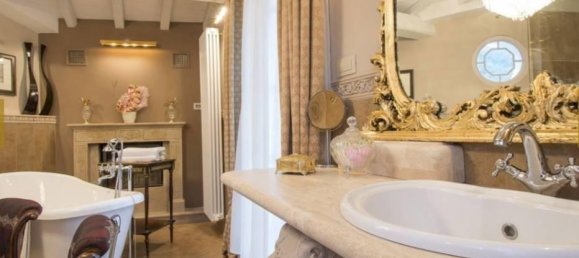 20 rooms Villa in Barga, Italy No. 26236 24