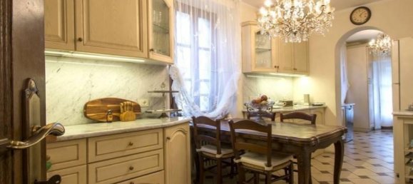 20 rooms Villa in Barga, Italy No. 26236 18