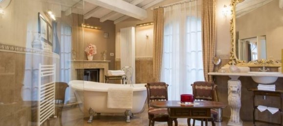 20 rooms Villa in Barga, Italy No. 26236 9