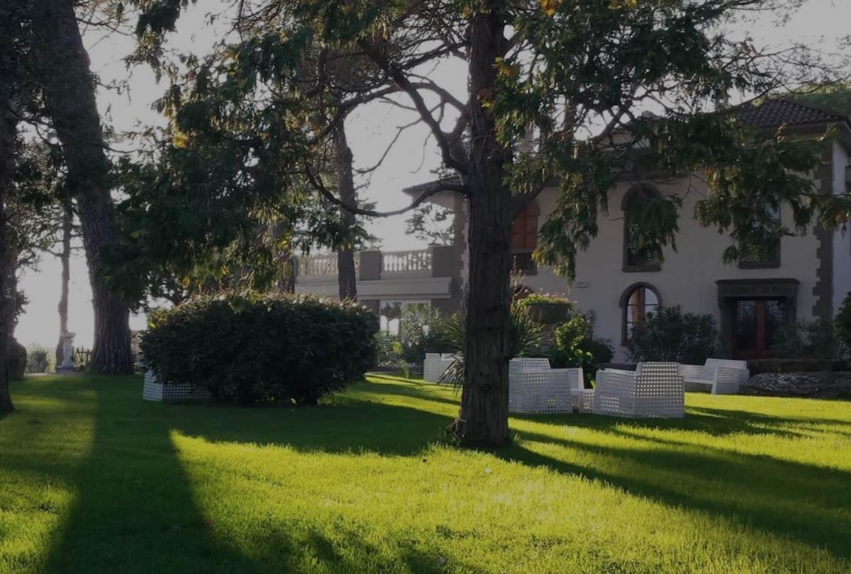 8 Schlafzimmer Villa in Passignano sul Trasimeno, Italy, Nr. 1552