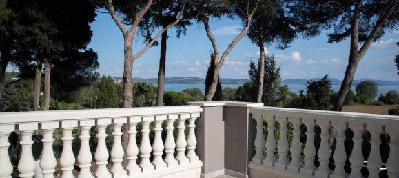 8 Schlafzimmer Villa in Passignano sul Trasimeno, Italy, Nr. 1552 11
