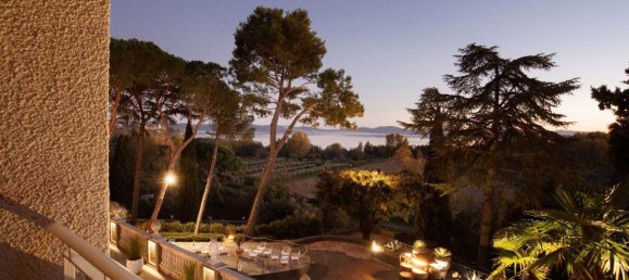 8 Schlafzimmer Villa in Passignano sul Trasimeno, Italy, Nr. 1552 3