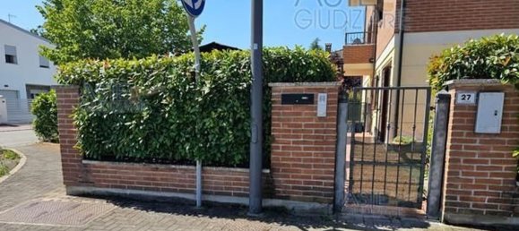 4 rooms Apartment in San Prospero, Italy No. 95047 19