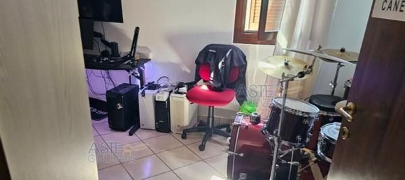 4 rooms Apartment in San Prospero, Italy No. 95047 11