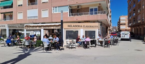 Gewerbliche Immobilie in Torrevieja, Spain 260m², Nr. 184645 5