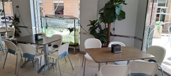 Gewerbliche Immobilie in Torrevieja, Spain 260m², Nr. 184645 4