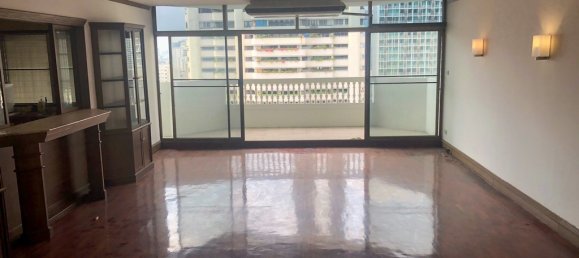 3 bedrooms Condo in Bangkok, Thailand No. 6776 4