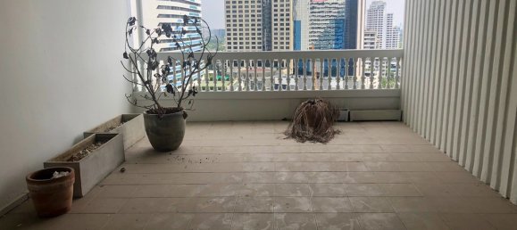 3 bedrooms Condo in Bangkok, Thailand No. 6776 8