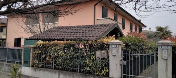 7 bedrooms House in Correggio, Italy No. 365215 2