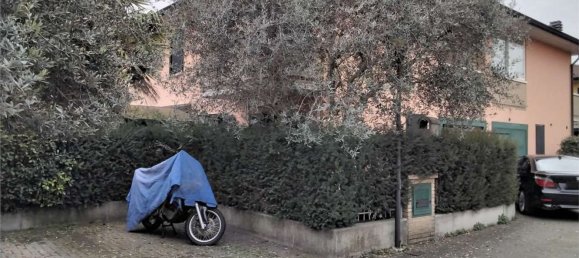 7 bedrooms House in Correggio, Italy No. 365215 3