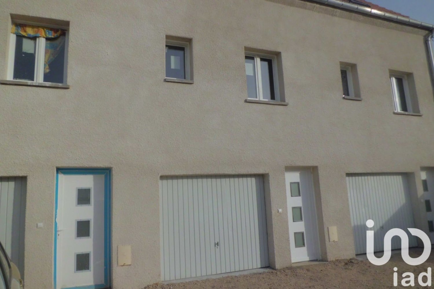 Casa de 3 habitaciónes en Chateau-Thierry, France No. 227162