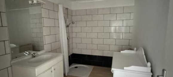 Apartamento de 3 dormitorios en Flaviac, France No. 197282 16