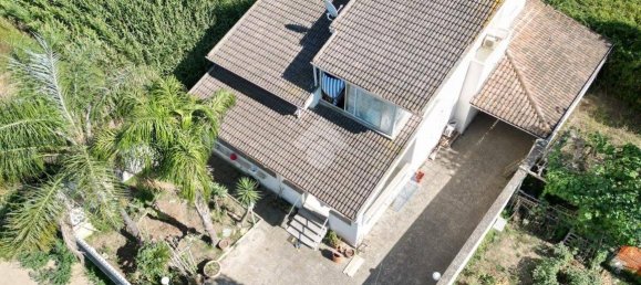 3 bedrooms Villa in Casapesenna, Italy No. 309208 4