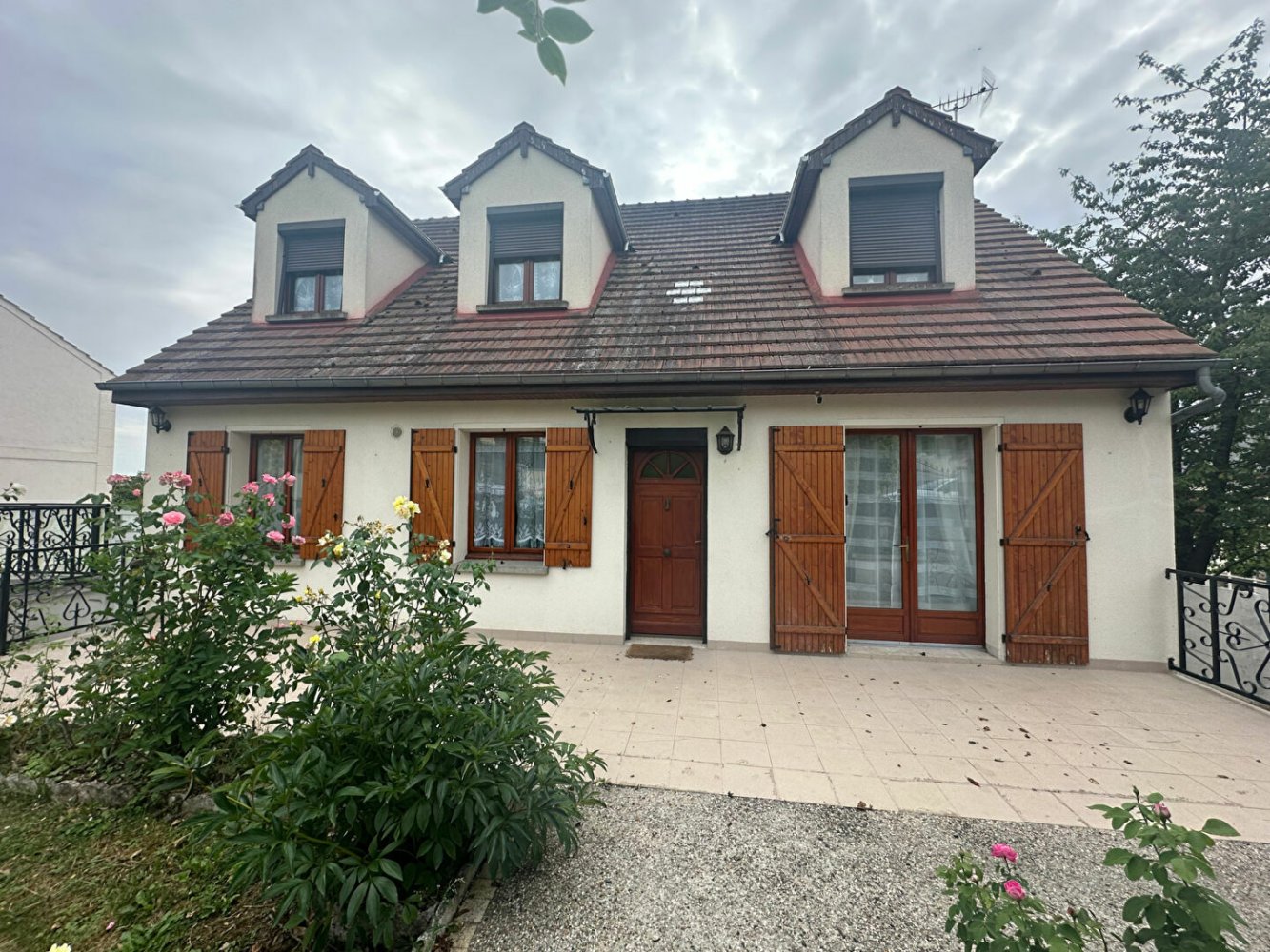 6 Schlafzimmer Haus in Bornel, France, Nr. 300584